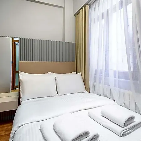 Urban Quarters - Gumussuyu 4* Istanboel