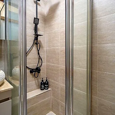 Hotel Urban Quarters - Gumussuyu 4*