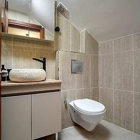 Urban Quarters - Gumussuyu Stambuł